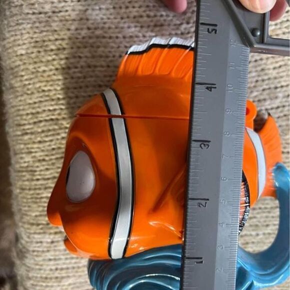 Disney on Ice Finding NEMO MUG Cup w/Lid appx 8oz Orange Clown Fish 3D Pixar - Picture 5 of 6